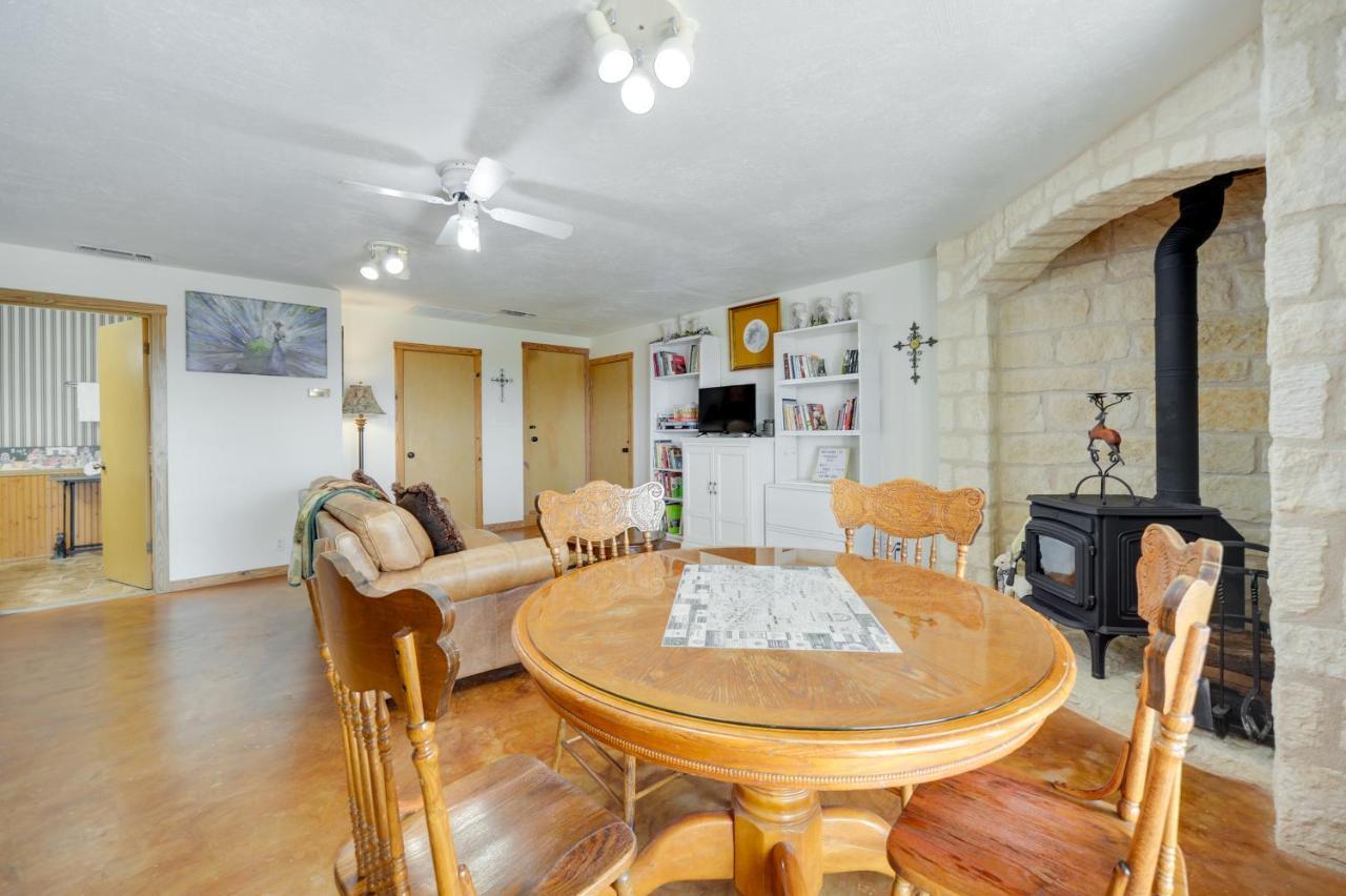 Вилла Fredericksburg Retreat With Private Hot Tub And Patio! Экстерьер фото